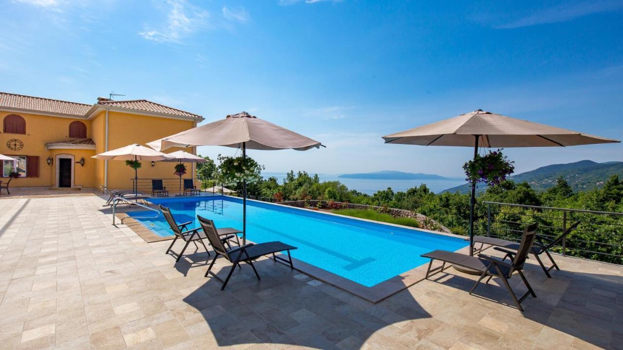Apartments Villa Bv Οπατία Εξωτερικό φωτογραφία